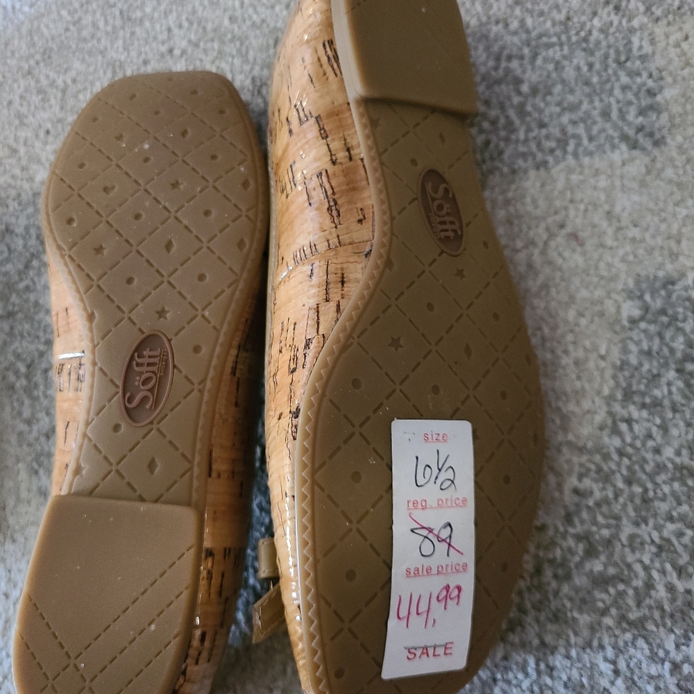 Bundle of Vintage Style Heels/Flats (EUC)! - Picture 10 of 13